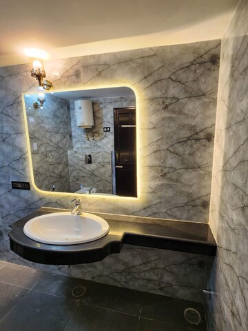 Bathroom in 3.5 BHK Apartment at Souvenir Apartment, Sector 52 – for Rent