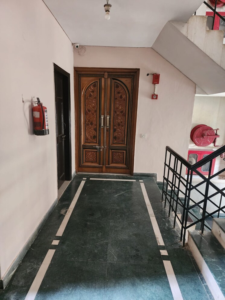 undefined, souvenir-apartment 3.5 Bedroom 2500 Sq.Ft. Apartment In Sector 52 Gurgaon 8817993