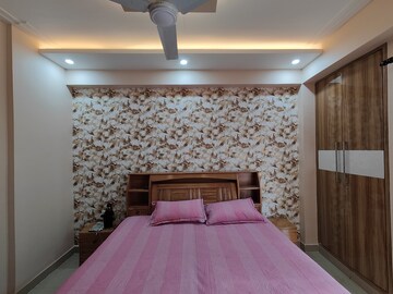 Bedroom in 2.5 BHK Apartment at Jm Orchid, Sector 76 – for Rent