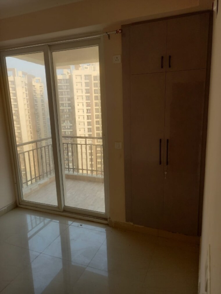 Room, amrapali-golf-homes 3 Bedroom 1425 Sq.Ft. Apartment In Sector 4 Greater Noida Greater Noida 8818010