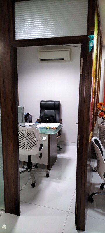 Team Area in  Office Space at Kukreja Center, Cbd Belapur Sector 11 – for Rent