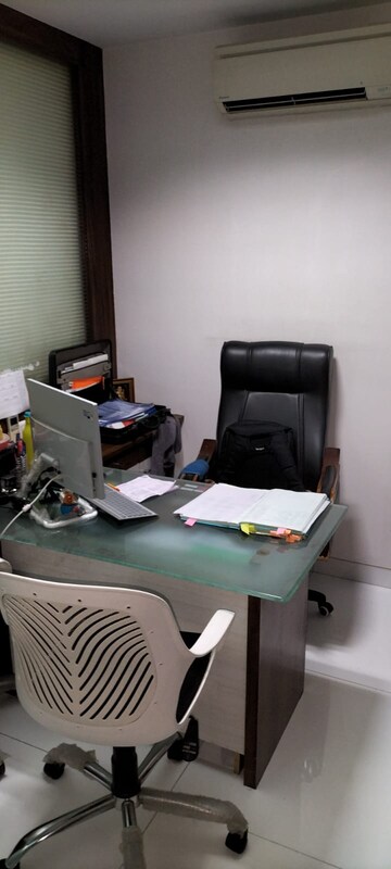 Team Area in  Office Space at Kukreja Center, Cbd Belapur Sector 11 – for Rent
