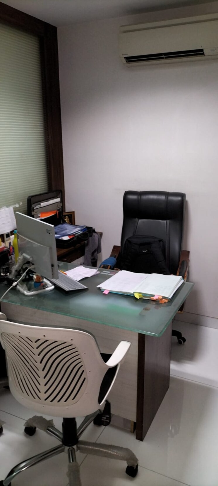 Team Area, kukreja-center Commercial Office Space 800 Sq.Ft. In Cbd Belapur Sector 11 Navi Mumbai 8818092