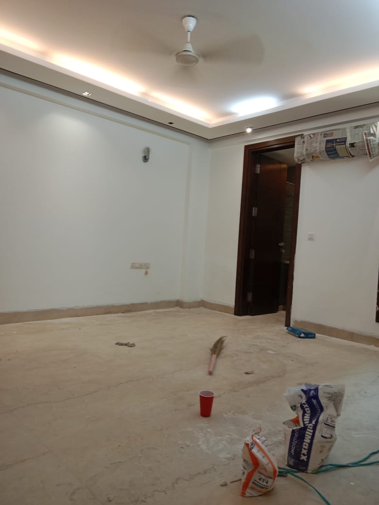 4 BHK + Pooja Room,Servant Room,Study Room,Extra Room Builder Floor For Rent in Mishra Property 