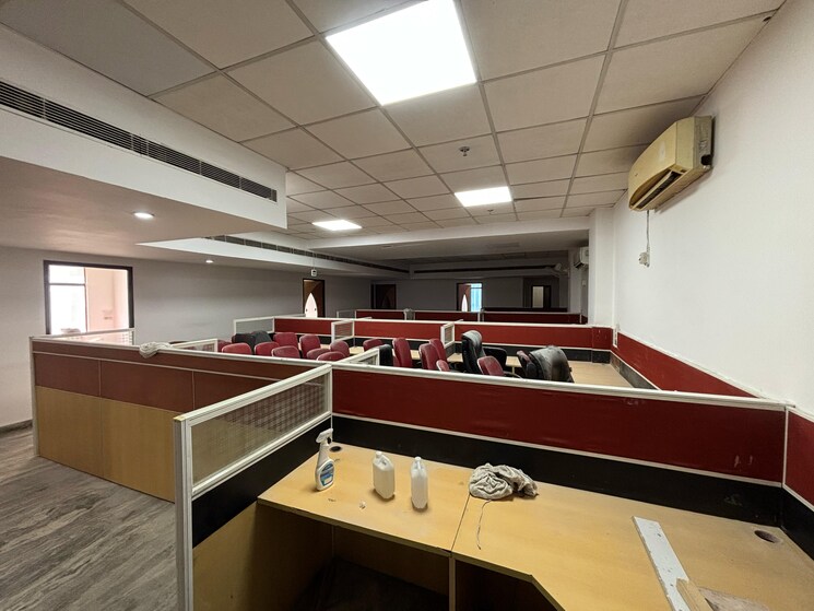 Floor Plan, sector 63 Commercial Office Space 3000 Sq.Ft. In Sector 63 Noida 8818148