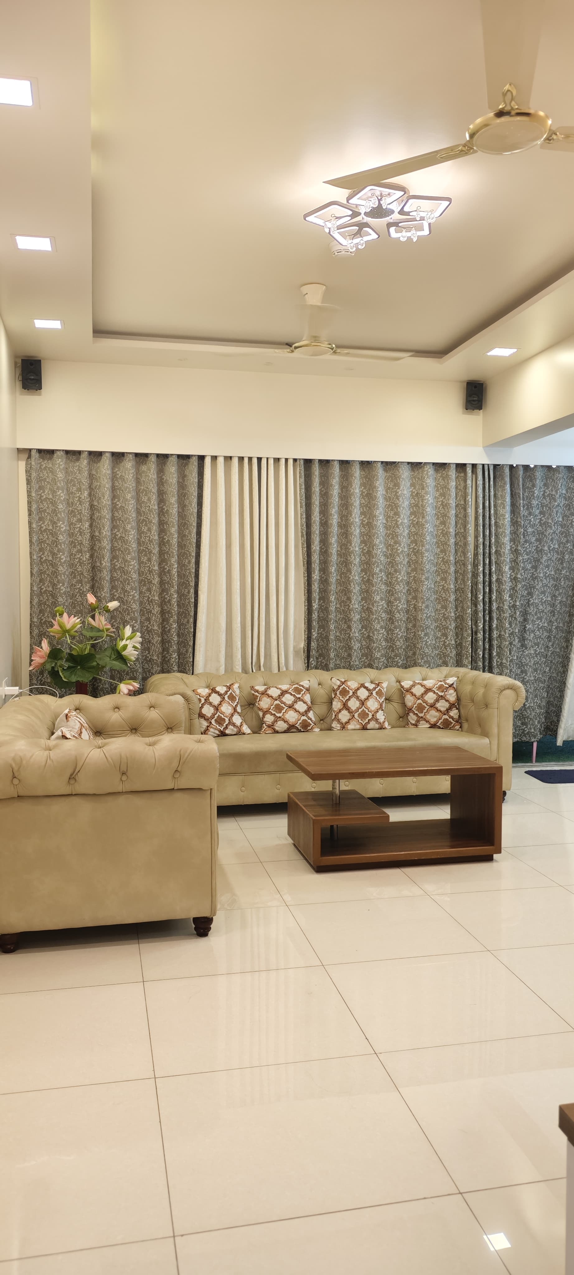 2 BHK 830 Sq.Ft. Apartment in Kolte Patil Life Republic 3 rd Avenue