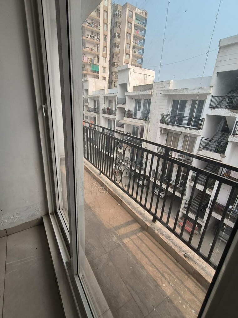 Balcony, dhakoli 3 Bedroom 1500 Sq.Ft. Builder Floor In Dhakoli Zirakpur 8818153