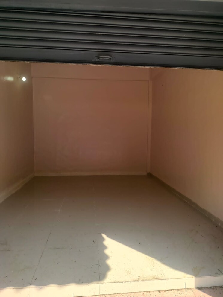 Room, magarpatta city Commercial Shop 240 Sq.Ft. In Magarpatta City Pune 8818157