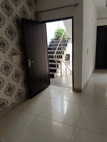 Room in 3 BHK Builder Floor at Dhakoli – for Rent