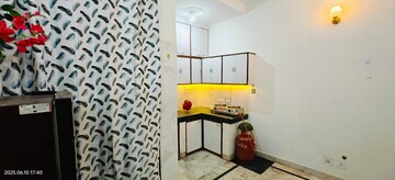 Kitchen in 1 BHK Builder Floor at Sector 40 – for Rent
