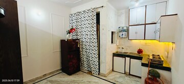Bedroom in 1 BHK Builder Floor at Sector 40 – for Rent
