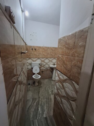 Bathroom in 3 BHK Apartment at Max Towers, Sector 16b – for Rent