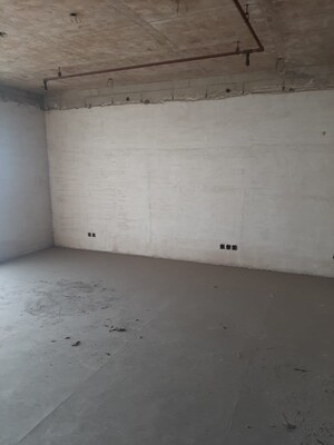 Room in 3 BHK Builder Floor at Vasundhara Sector 1 – for Sale