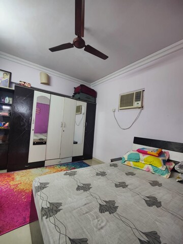 Team Area in 2 BHK Apartment at Sai Gunina Apartment, Sanpada – for Rent