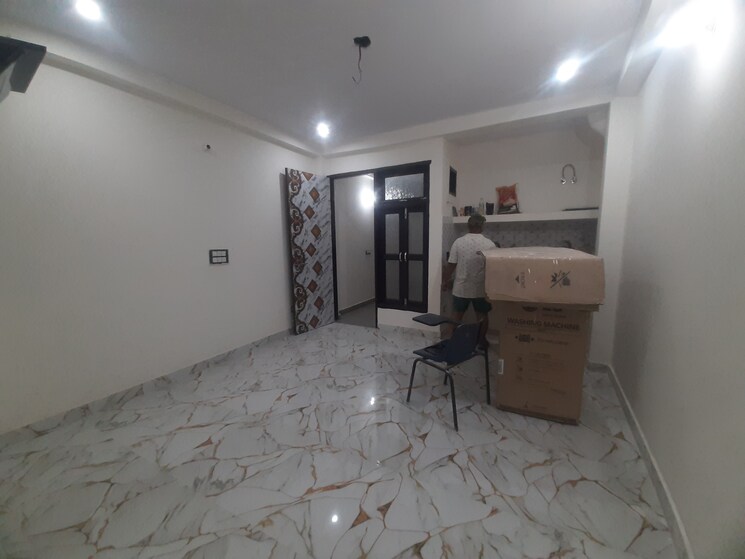 Room, maidan garhi 1 RK 50 Sq.Yd. Builder Floor In Maidan Garhi Delhi 8818292