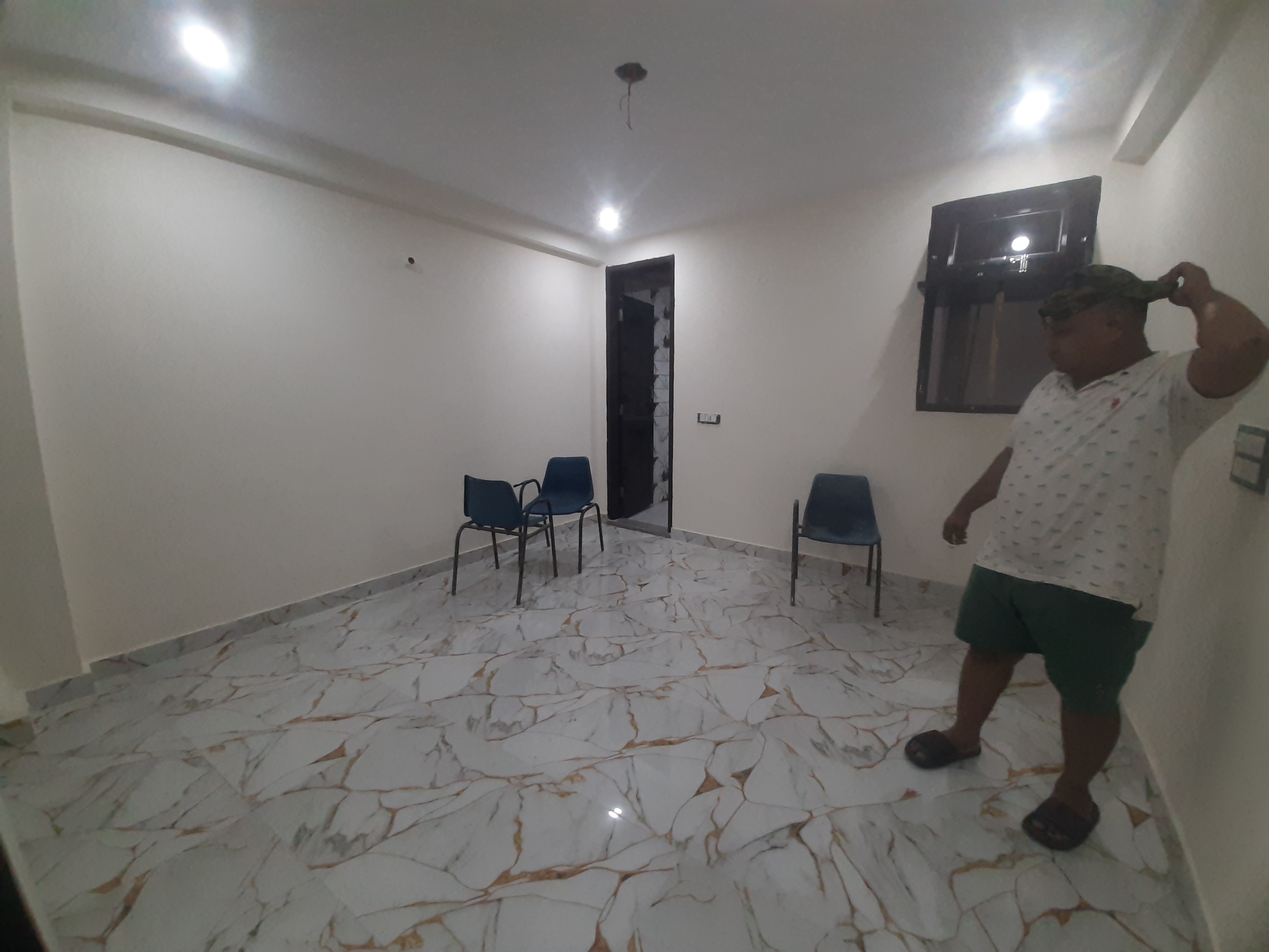 1 RkBuilder Floor For Rent in Maidan Ghari 