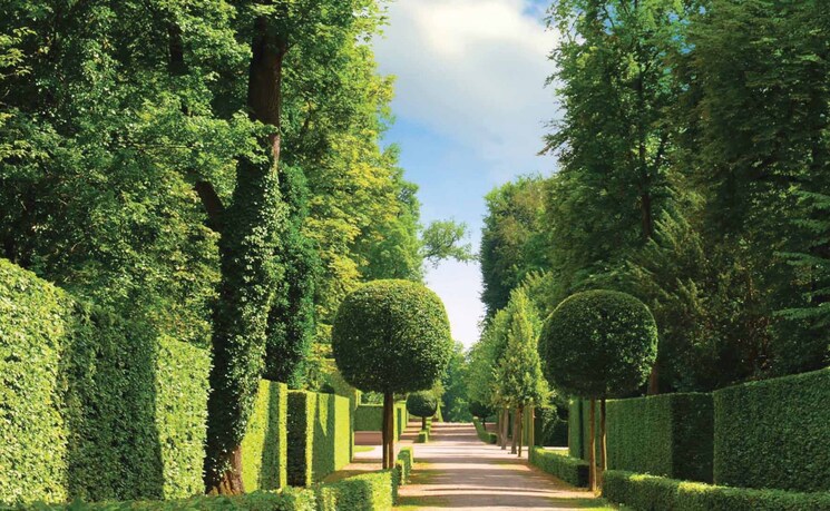 Garden, lodha-mahalaxmi-bellevue 4 Bedroom 1797 Sq.Ft. Apartment In Mahalaxmi Mumbai 8818308