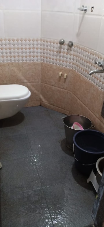 Bathroom in 1.5 BHK Apartment at Swastik Enclave Brahmand, Brahmand – for Rent