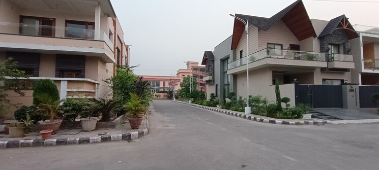 Exterior View, gt road  200 Sq.Yd. Plot In Gt Road Amritsar 8818370