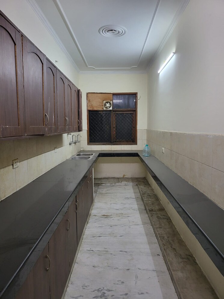 Kitchen, dlf-park-place 4 Bedroom 2677 Sq.Ft. Apartment In Sector 54 Gurgaon 8818351