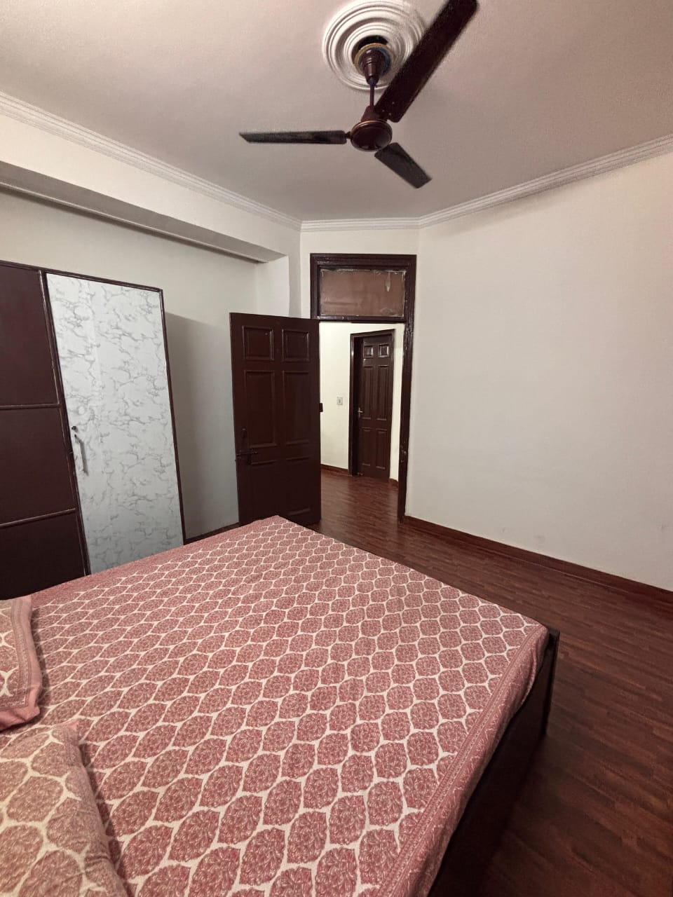 4 BHK + Servant Room Apartment For Sale in DLF Park Place