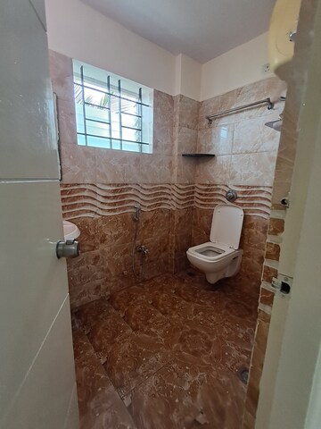 Furnished Amenities in 2 BHK Builder Floor at Tavarekere – for Rent