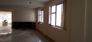 Room in  Office Space at Sector 63 – for Rent