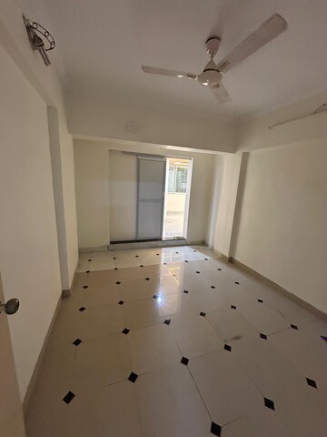 Room in 2 BHK Apartment at Akhurath CHS, Sanpada – for Sale