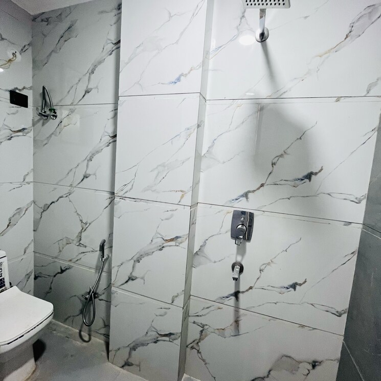 Bathroom, panchsheel vihar 2 Bedroom 75 Sq.Yd. Builder Floor In Panchsheel Vihar Delhi 8818379
