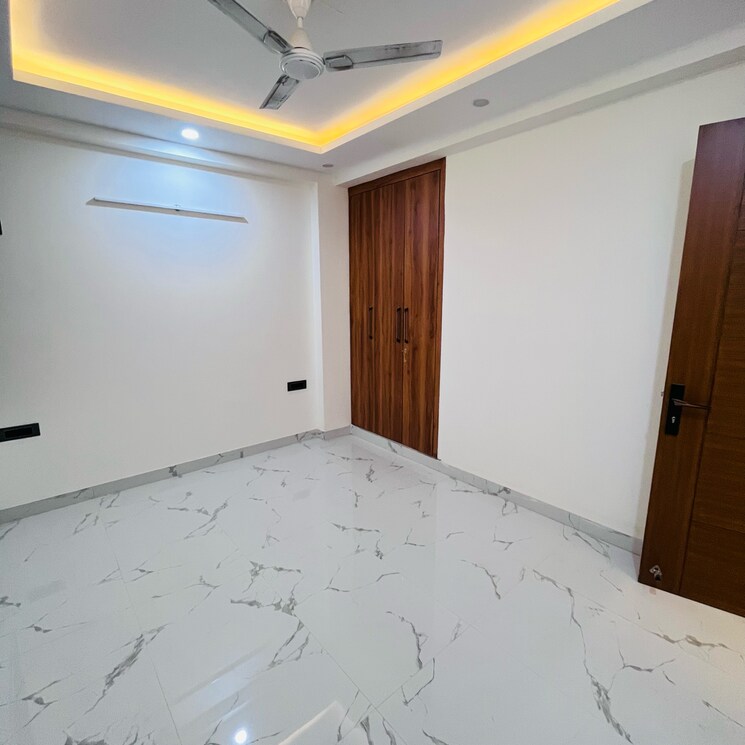 Room, panchsheel vihar 2 Bedroom 75 Sq.Yd. Builder Floor In Panchsheel Vihar Delhi 8818379