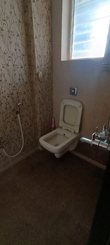 Bathroom in 2 BHK Apartment at Anita Accord, Kandivali East – for Rent
