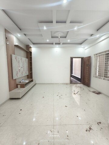 Room in 2 BHK Builder Floor at Iti Layout – for Rent