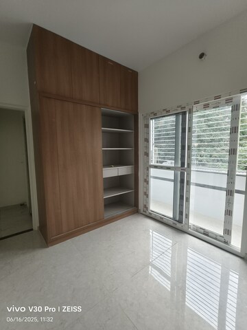Room in 2 BHK Builder Floor at Iti Layout – for Rent