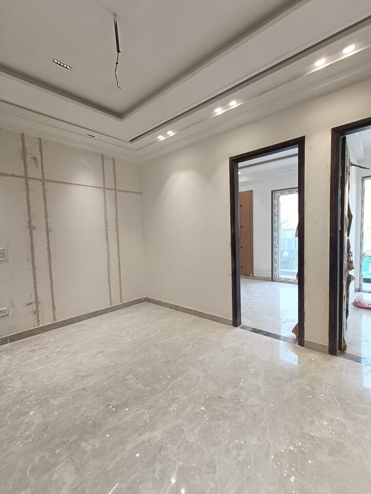 Room, burari 2 Bedroom 75 Sq.Yd. Builder Floor In Burari Delhi 8818447