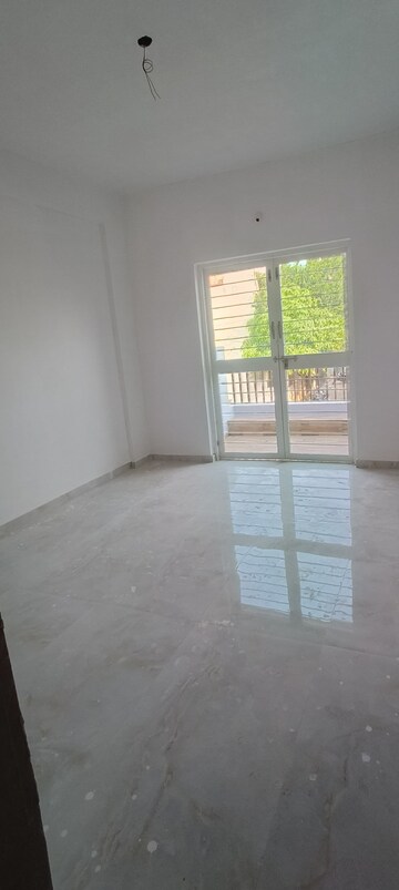 Room in 2 BHK Independent House at Makhmalabad Road – for Sale