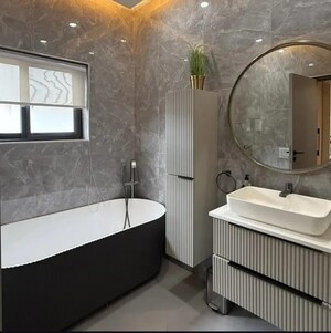 Bathroom in 3.5 BHK Builder Floor at Sector 33 – for Sale