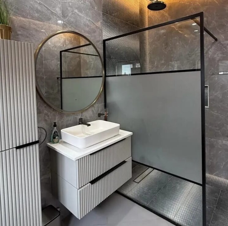 Bathroom, sector 33 3.5 Bedroom 2610 Sq.Ft. Builder Floor In Sector 33 Faridabad 8818477