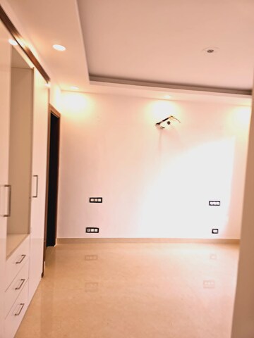 Room in 3 BHK Apartment at Panchkula Urban Estate – for Sale