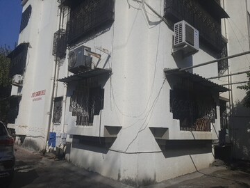  Pg – Entrance View at Vashi Sector 8 - for Rent