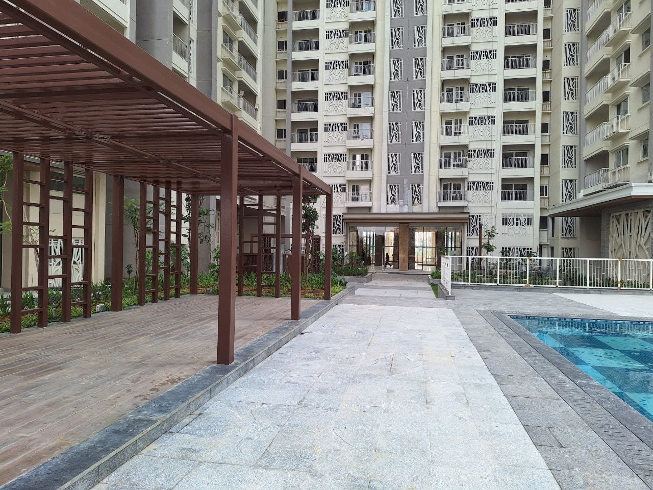3.5 BHK + Servant Room Apartment For Sale in Meridian Park At The Prestige City