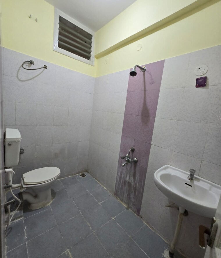 Bathroom, jalahalli 3 Bedroom 1560 Sq.Ft. Apartment In Jalahalli Bangalore 8818522