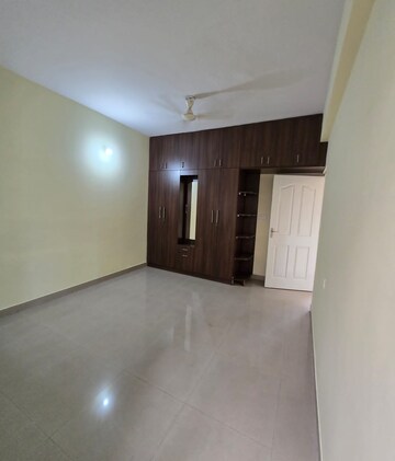 Room in 3 BHK Apartment at Jalahalli – for Sale