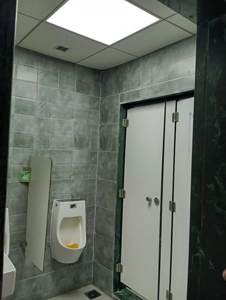 Bathroom, akshar-business-park Commercial Office Space 2600 Sq.Ft. In Vashi Sector 19f Navi Mumbai 8818508