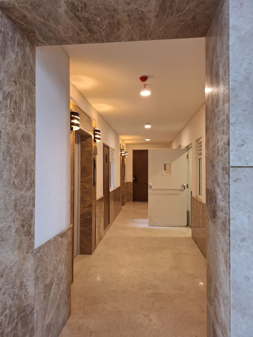 3.5 BHK + Servant Room 1898 Sq.Ft. Apartment in Avalon Park At The Prestige City