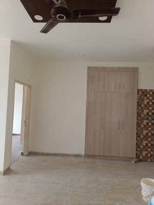 Room in 3 BHK Apartment at KLJ Greens, Sector 77 – for Sale