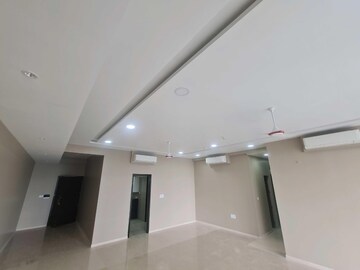 Furnished Amenities in 4 BHK Apartment at Kohinoor Square Altissimo, Dadar West – for Rent