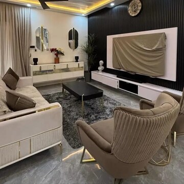 Living Room in 3 BHK Builder Floor at Sector 24 – for Rent