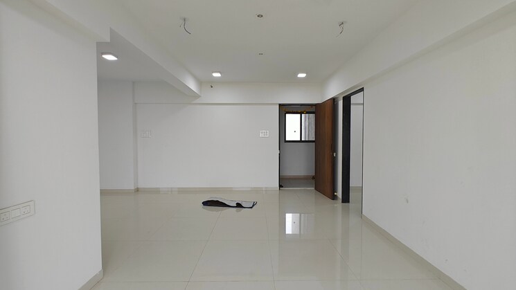 Room, borivali west 3 Bedroom 1170 Sq.Ft. Apartment In Borivali West Mumbai 8818610