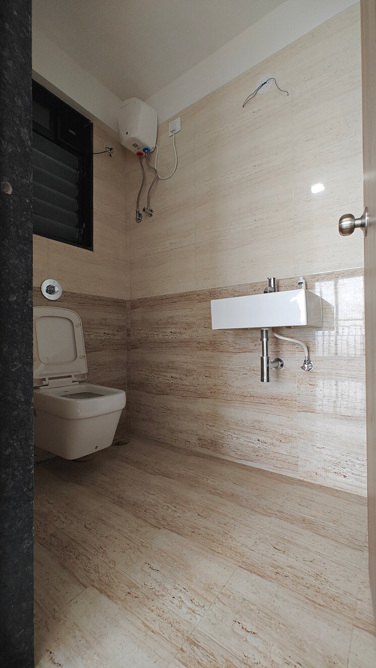 Bathroom, borivali west 3 Bedroom 1170 Sq.Ft. Apartment In Borivali West Mumbai 8818610