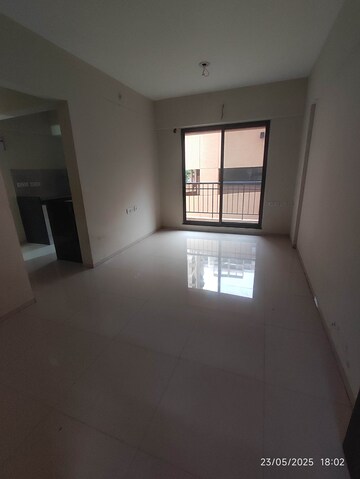 Room in 2 BHK Apartment at Rustomjee Avenue D1, Virar West – for Rent